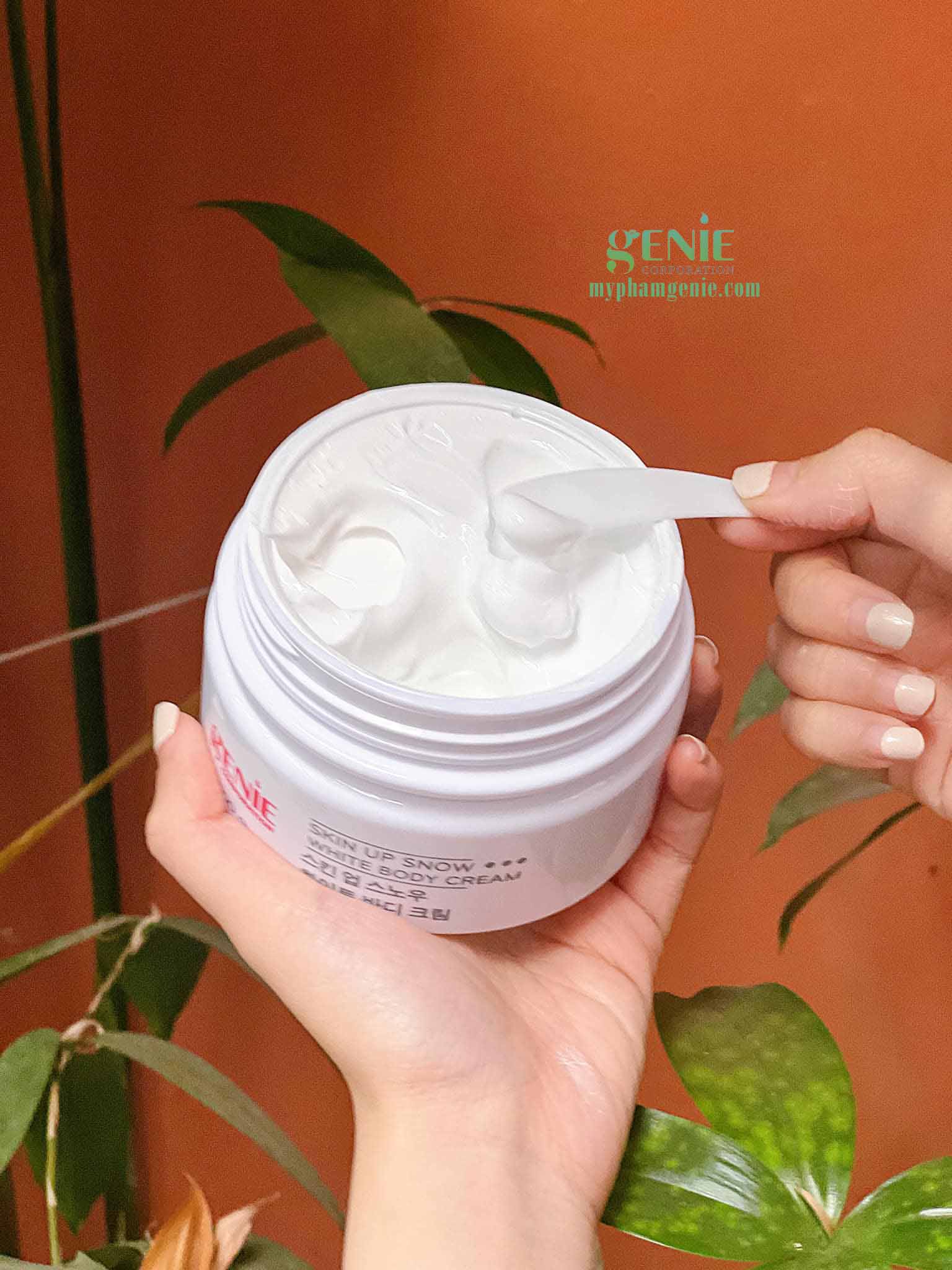 Kem body hàn quốc mà chị em mê tít đây rồi