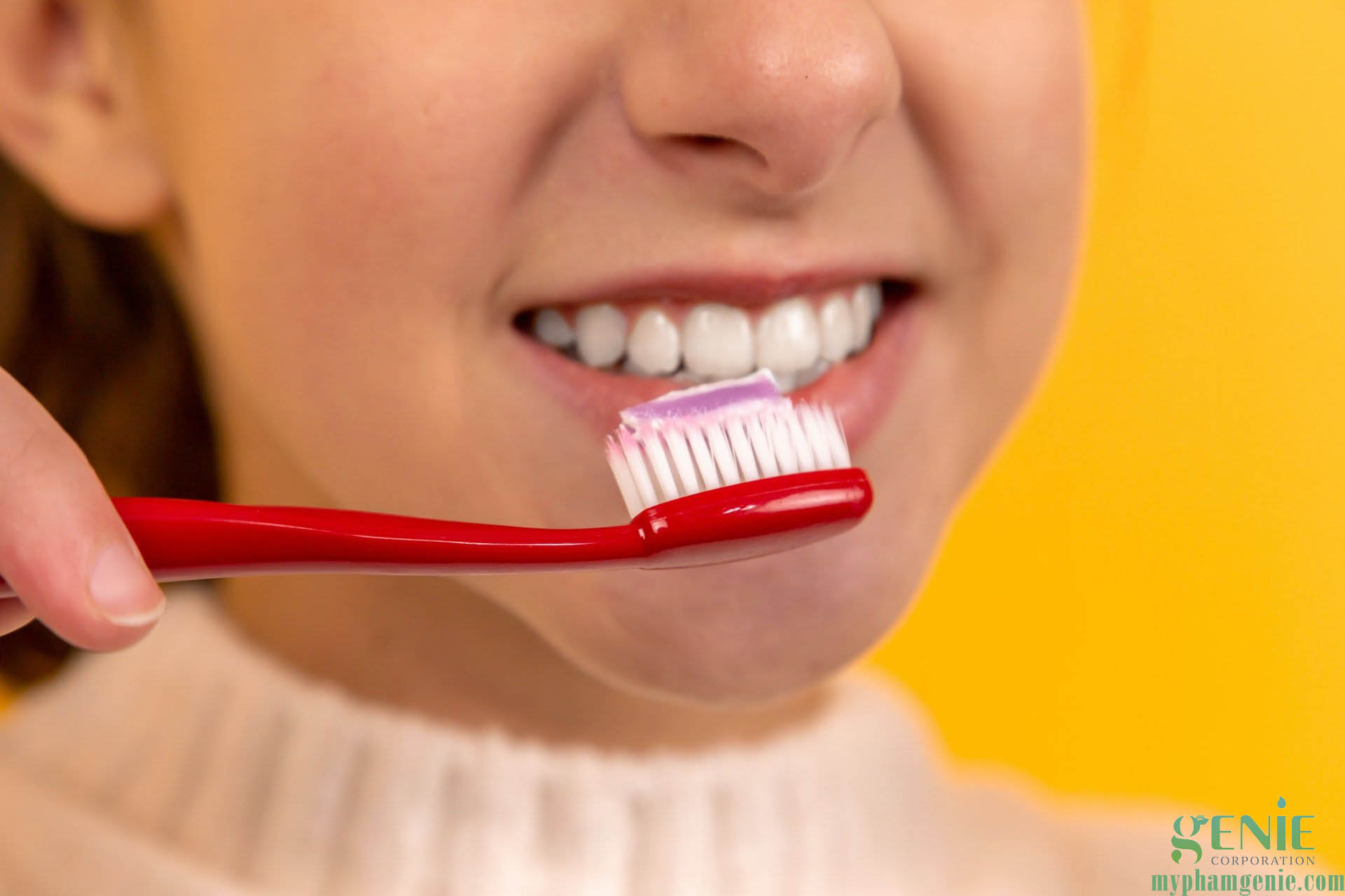 6 cách đơn giản để làm trắng răng tự nhiên tại nhà