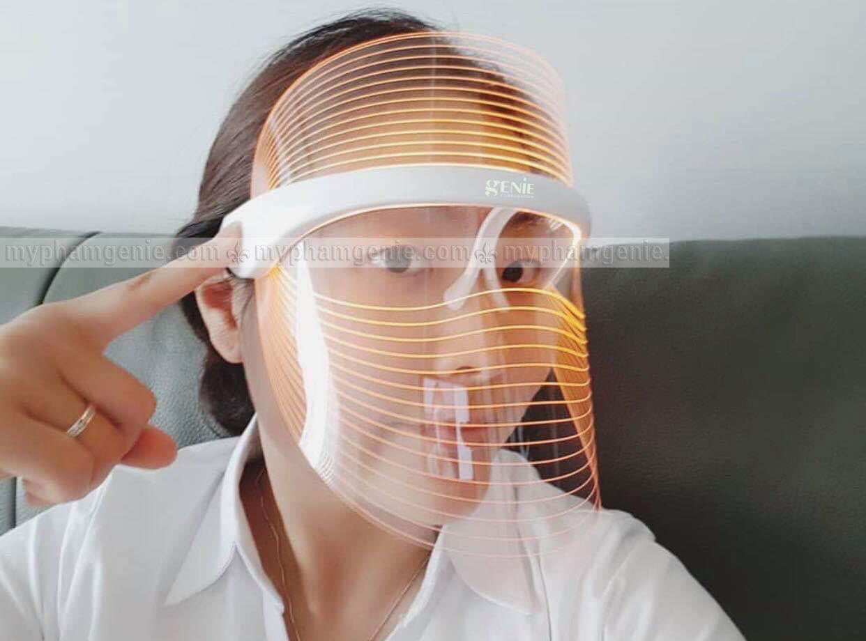 Review mặt nạ ánh sáng sinh học genie